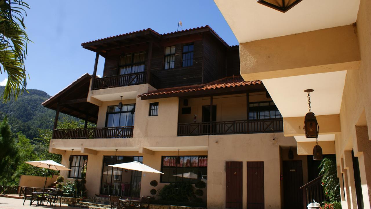 Hotel Rancho La Aurora Jarabacoa Luaran gambar